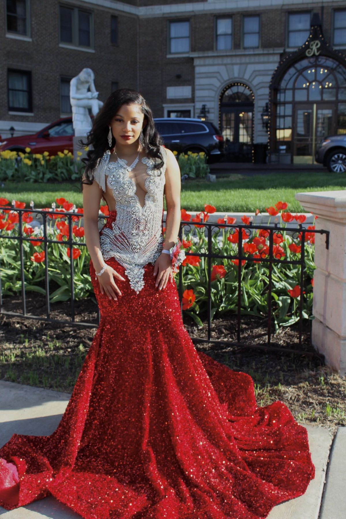 Size 4 Prom Plunge Sequined Red Mermaid Dress on Queenly