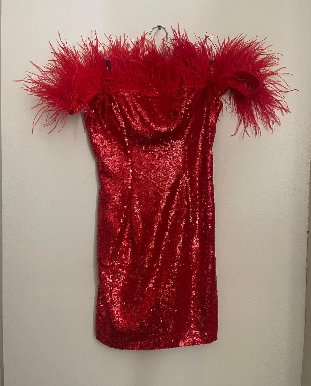 Size 6 Homecoming Strapless Red Cocktail Dress on Queenly