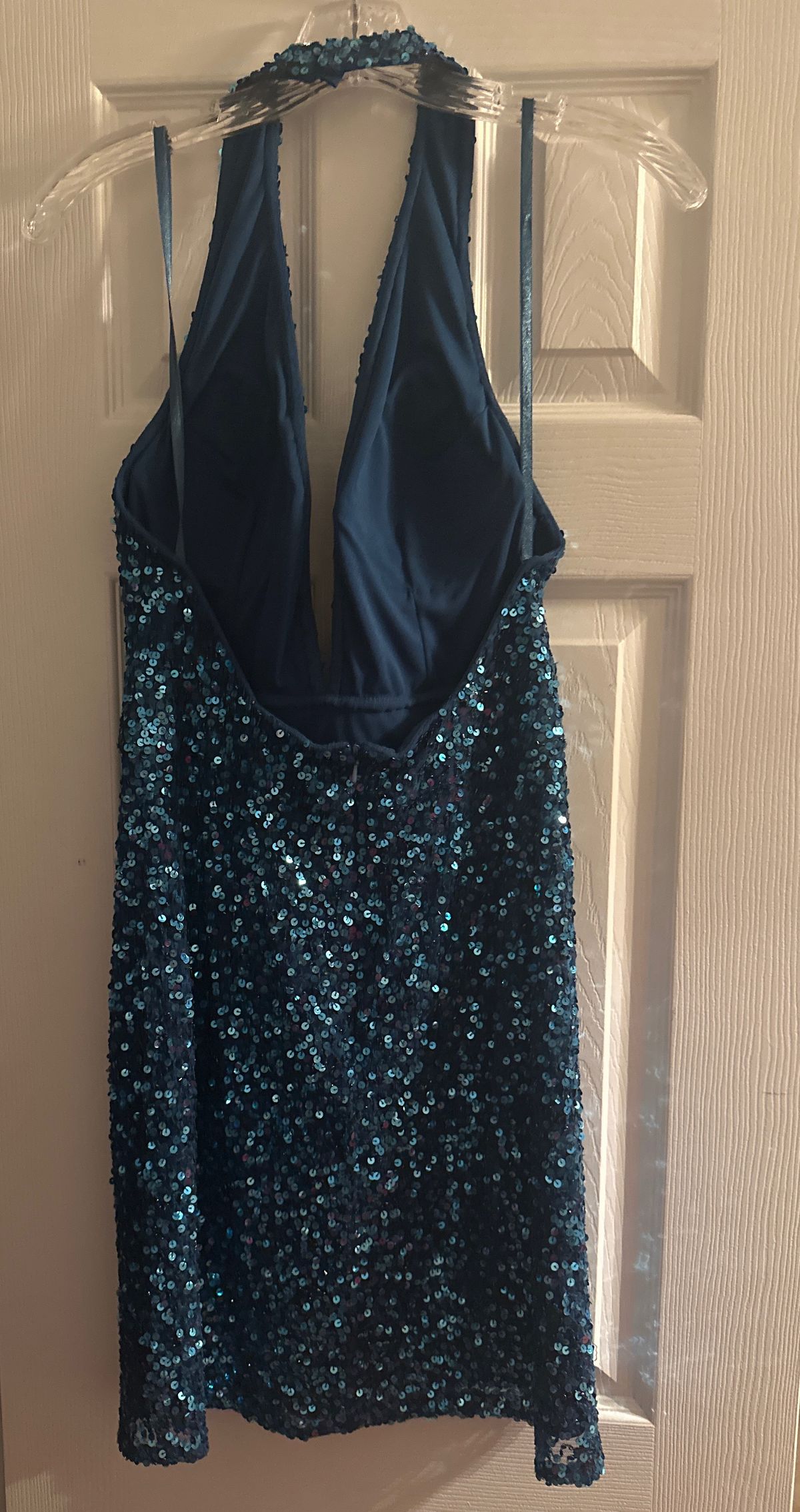 Ashley Lauren Size 6 Homecoming Halter Blue Cocktail Dress on Queenly