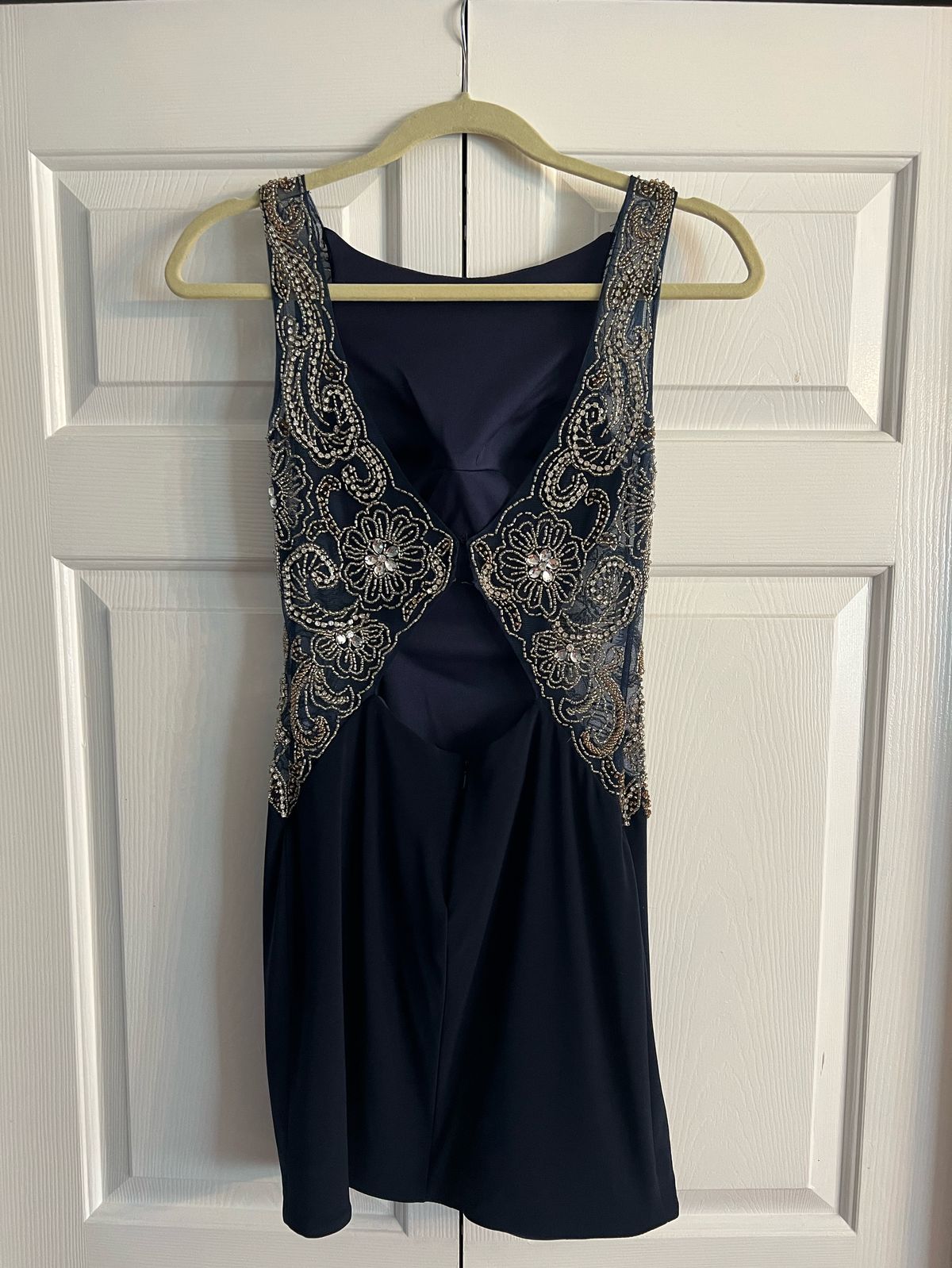 Blush Prom Size 0 Prom High Neck Sequined Blue Cocktail Dress on Queenly