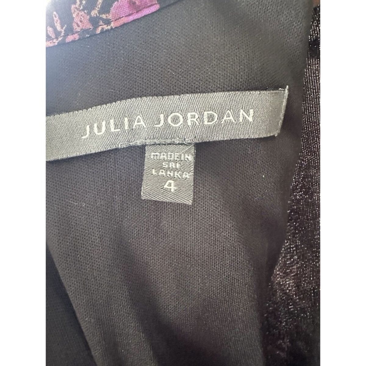 Julia Jordan Size 4 High Neck Floral Pink Cocktail Dress on Queenly