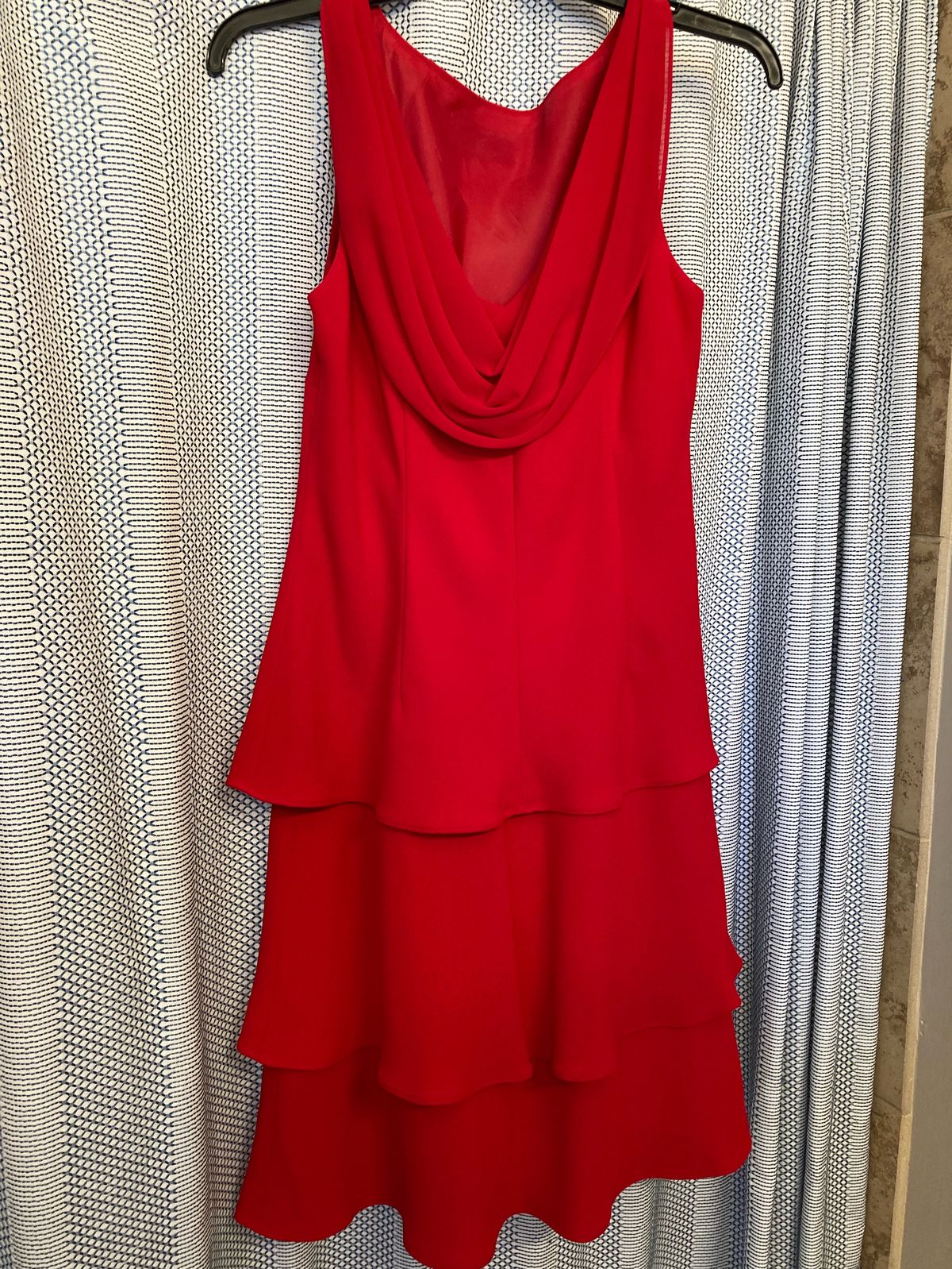 Evan picone Size 10 Red Cocktail Dress on Queenly