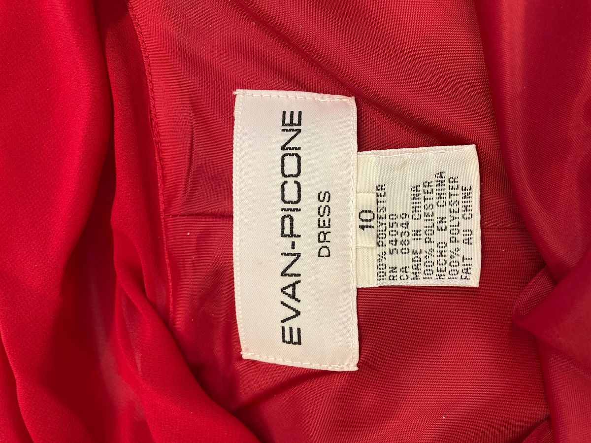 Evan picone Size 10 Red Cocktail Dress on Queenly