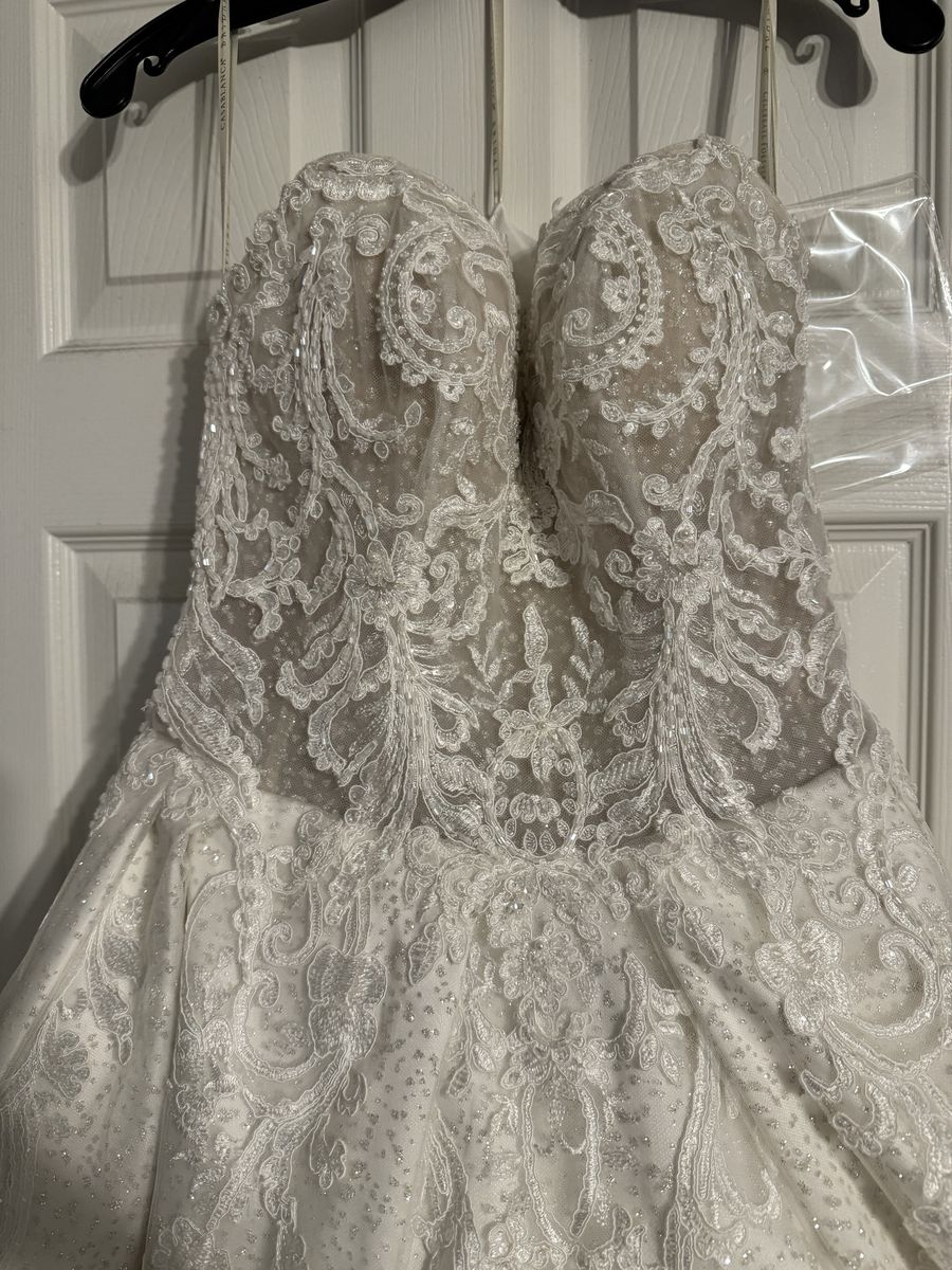 Size 8 Wedding Strapless Lace White Dress With Train on Queenly