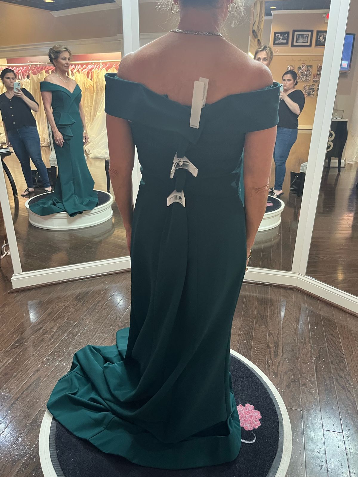 Style 1936 Janjque Size 6 Prom Off The Shoulder Green Floor Length Maxi on Queenly