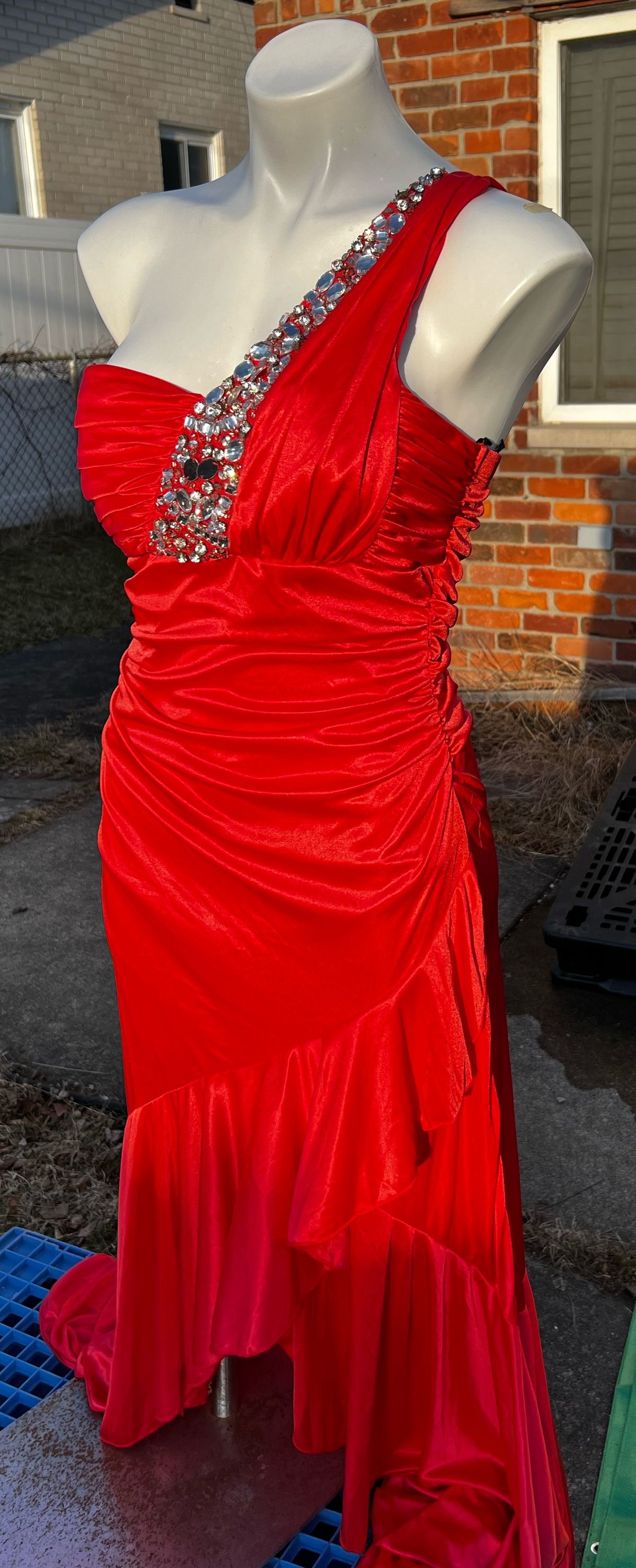 Size L Prom One Shoulder Coral Side Slit Dress on Queenly