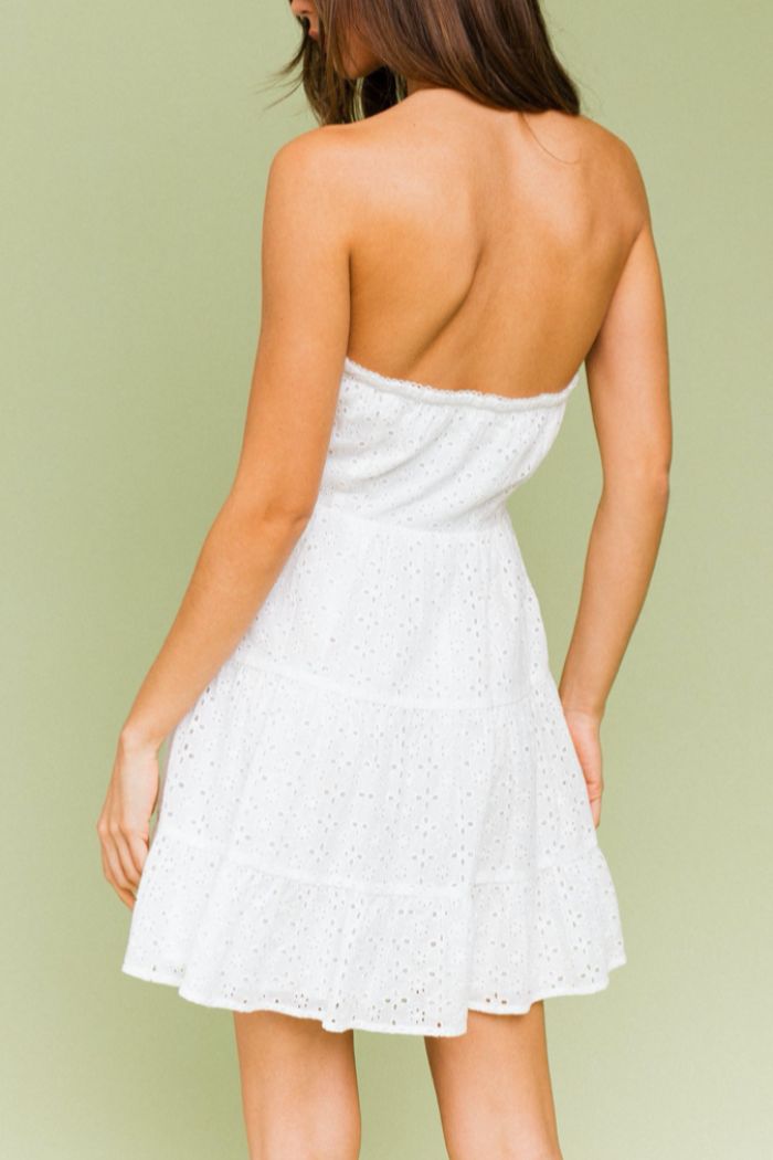 Style ID1437 Le Lis Size 2 White Cocktail Dress on Queenly