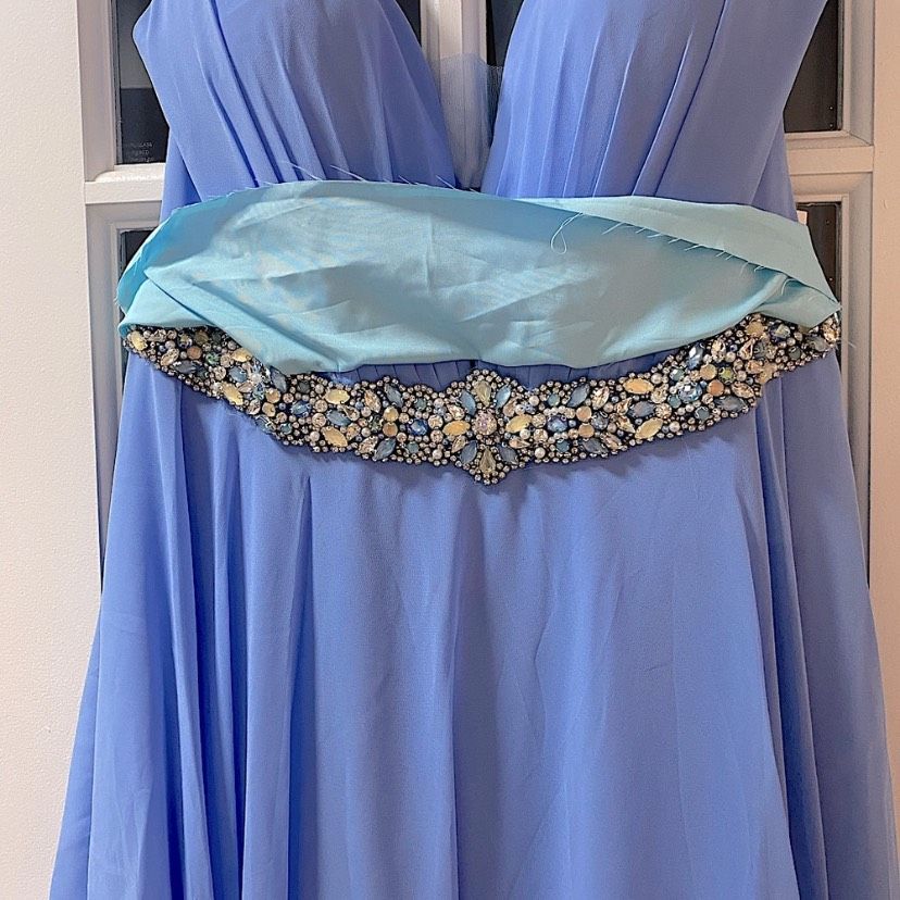 Alyce Paris Size 12 Prom Plunge Light Blue Floor Length Maxi on Queenly