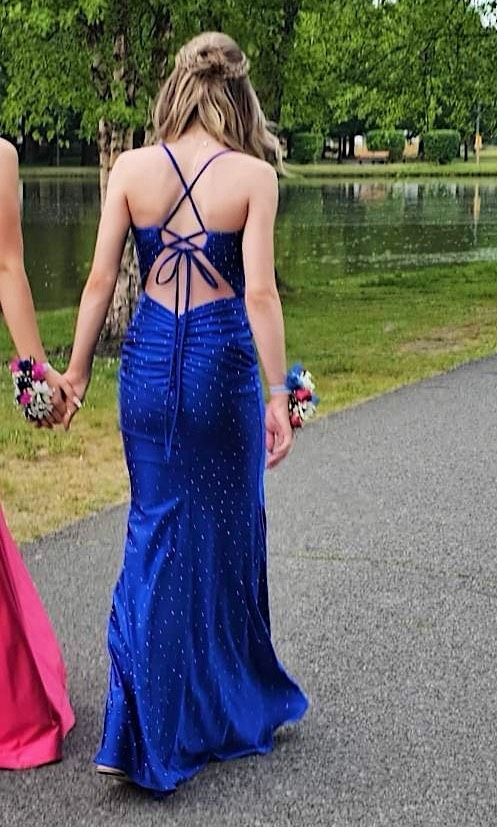 Size 0 Prom Plunge Royal Blue Mermaid Dress on Queenly