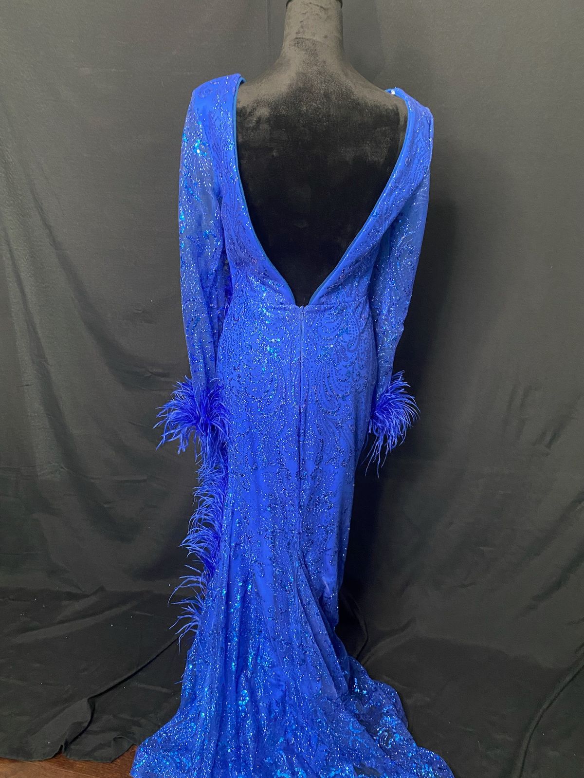 Ava Presley Size 6 Long Sleeve Blue Side Slit Dress on Queenly