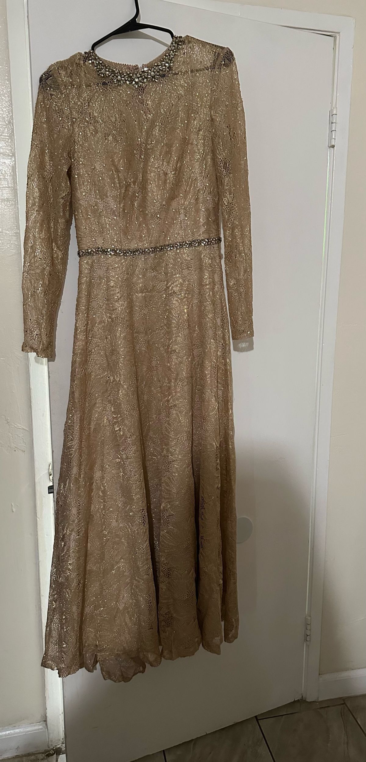 Mac Duggal Size 6 Wedding Guest Long Sleeve Gold Floor Length Maxi on Queenly