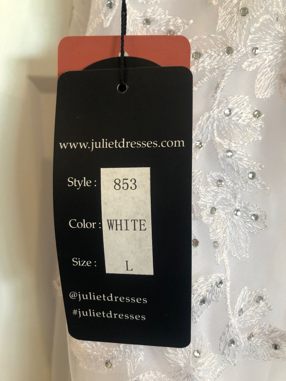 Juliet Dresses Size 10 Plunge Lace White Cocktail Dress on Queenly