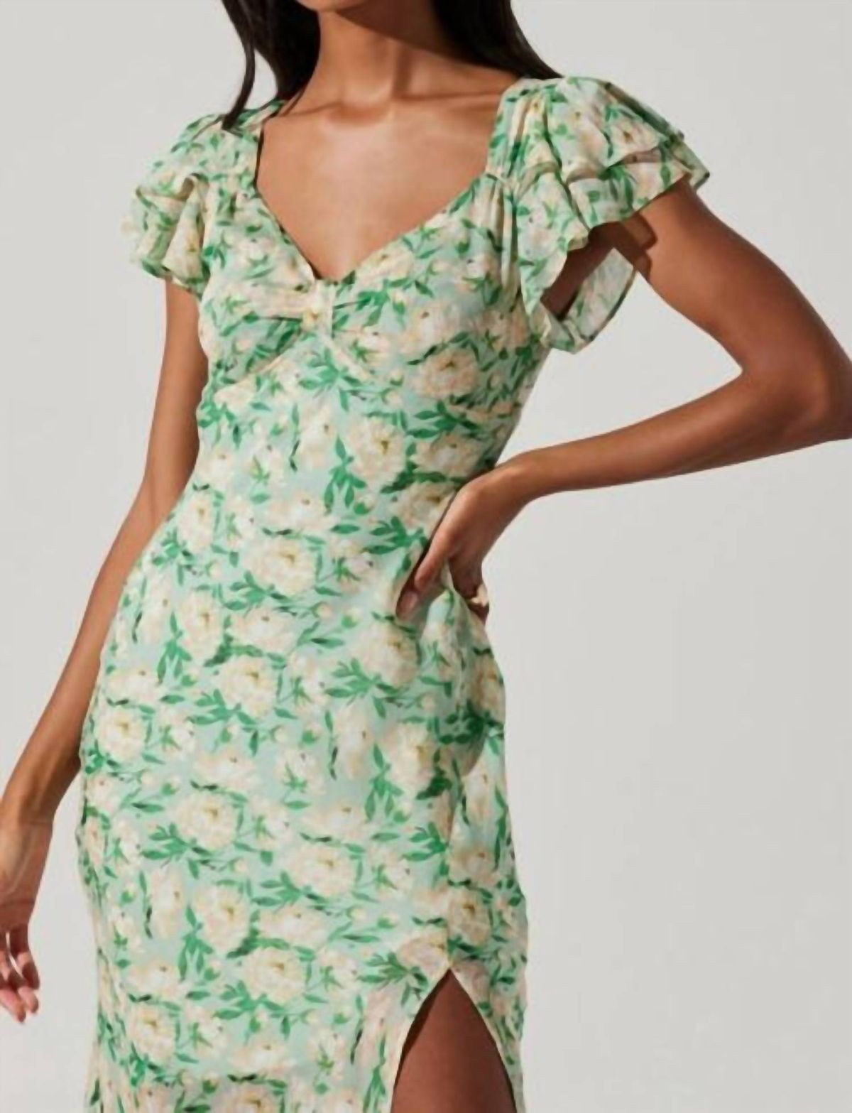 Style 1-4044429691-2901 ASTR Size M Floral Green Cocktail Dress on Queenly