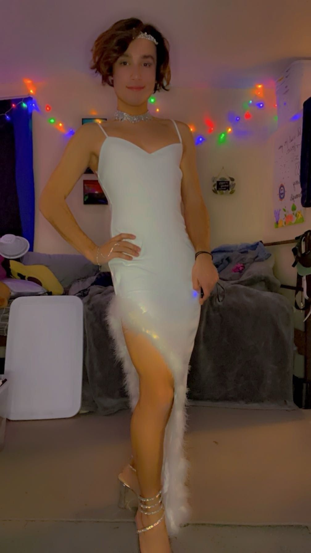 Windsor Size S Prom Plunge White Cocktail Dress on Queenly