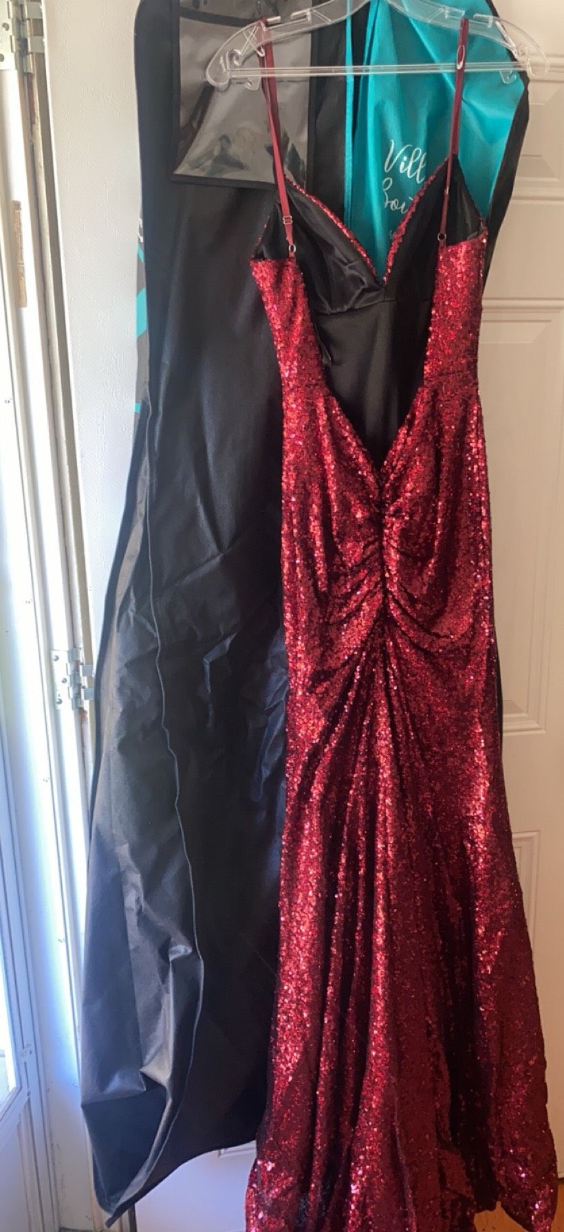 Sherri Hill Size 4 Prom Plunge Red Side Slit Dress on Queenly