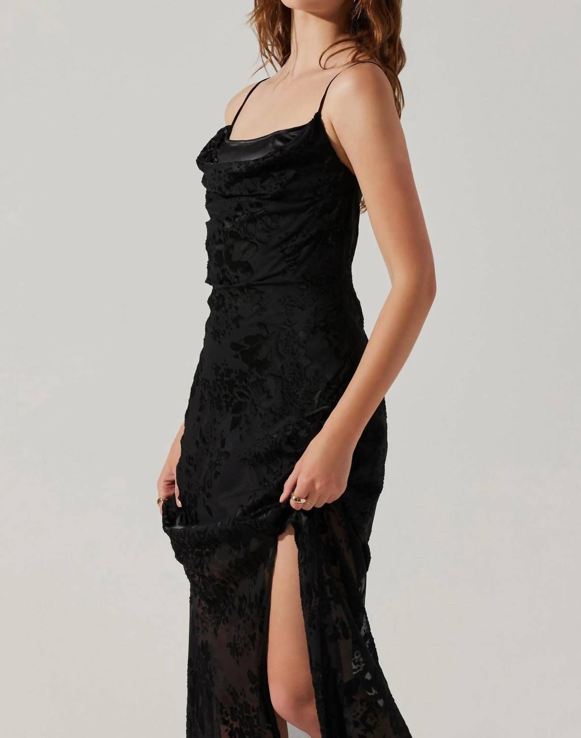 Style 1-2681294817-3011 ASTR Size M Lace Black Cocktail Dress on Queenly