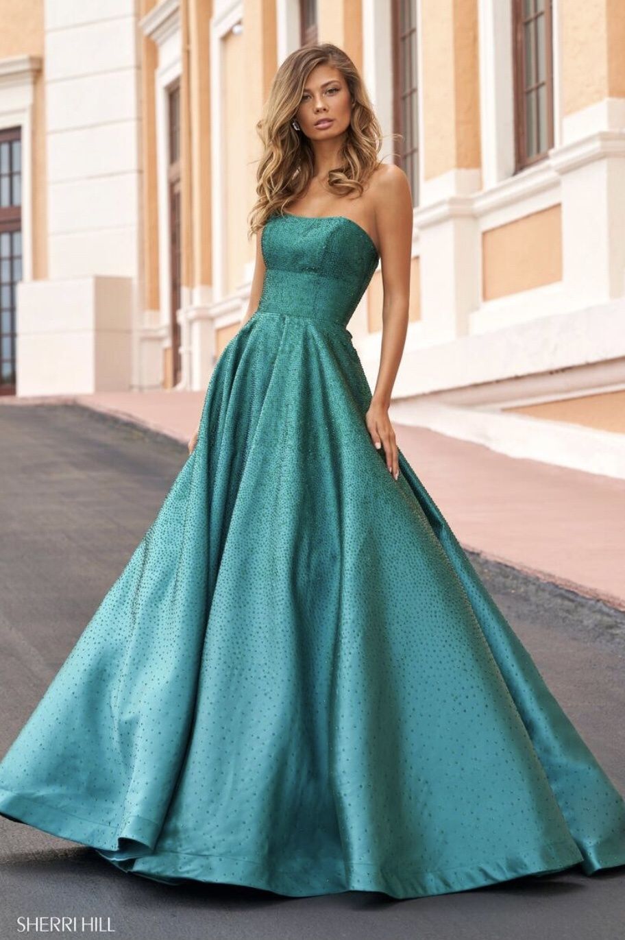 Style 54325 Sherri Hill Size 2 Strapless Emerald Green Ball Gown on Queenly