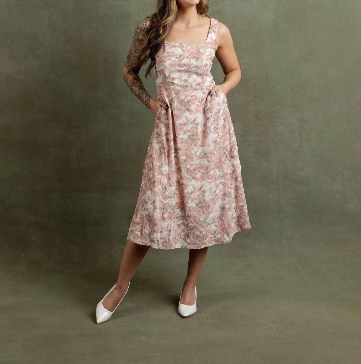 Style 1-3662002197-2696 CALISTA Size L Floral Coral Cocktail Dress on Queenly