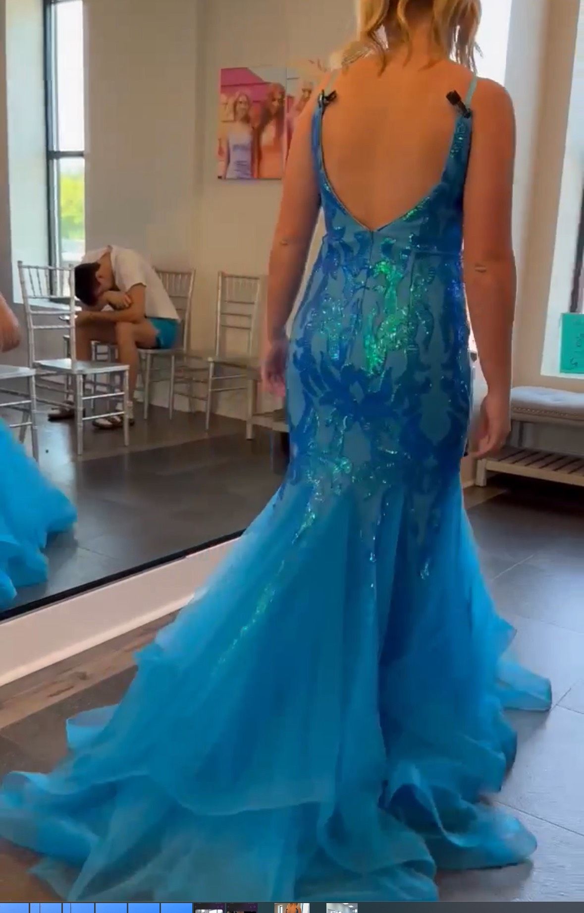 Jasz Couture Size 8 Prom Plunge Blue Mermaid Dress on Queenly