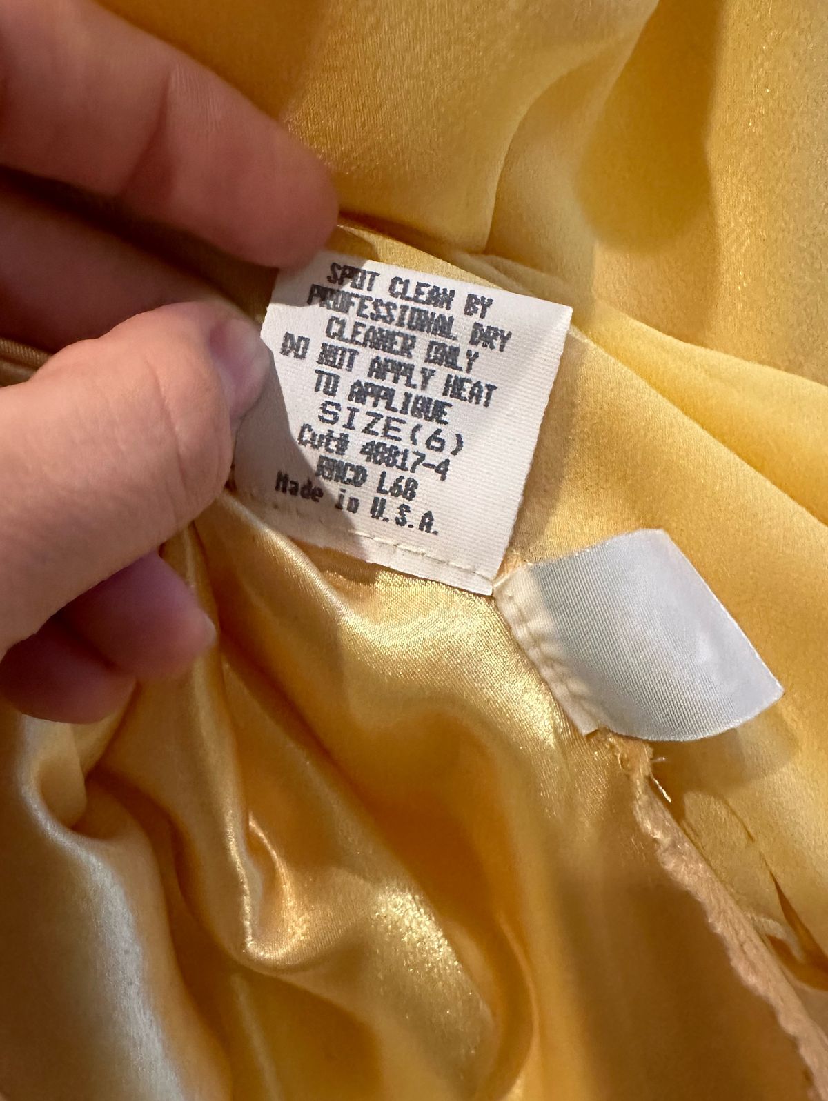 Laundry by Shelli Segal Size 6 Prom One Shoulder Yellow Cocktail Dress on Queenly
