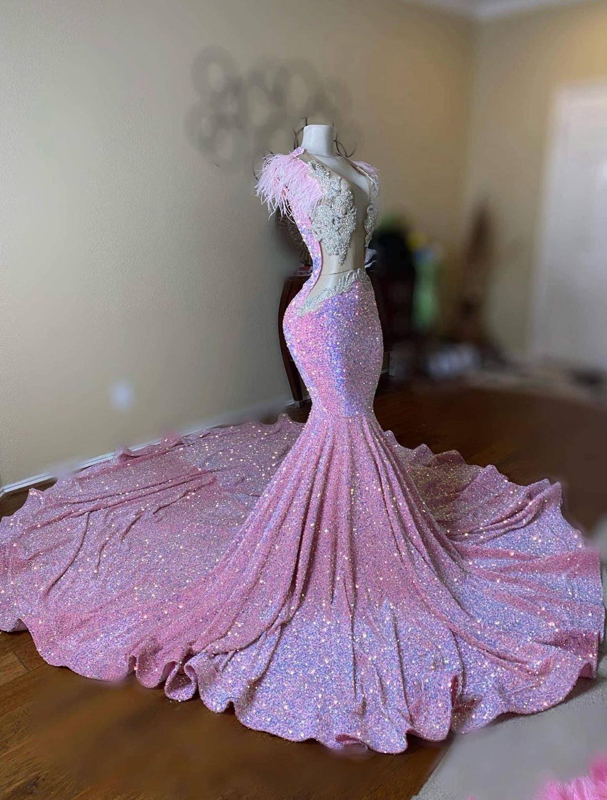 Size M Prom Plunge Pink Mermaid Dress on Queenly