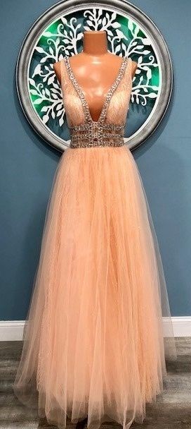 Size 4 Prom Orange A-line Dress on Queenly