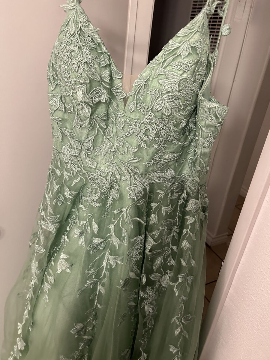Eureka Size 2 Green Ball Gown on Queenly