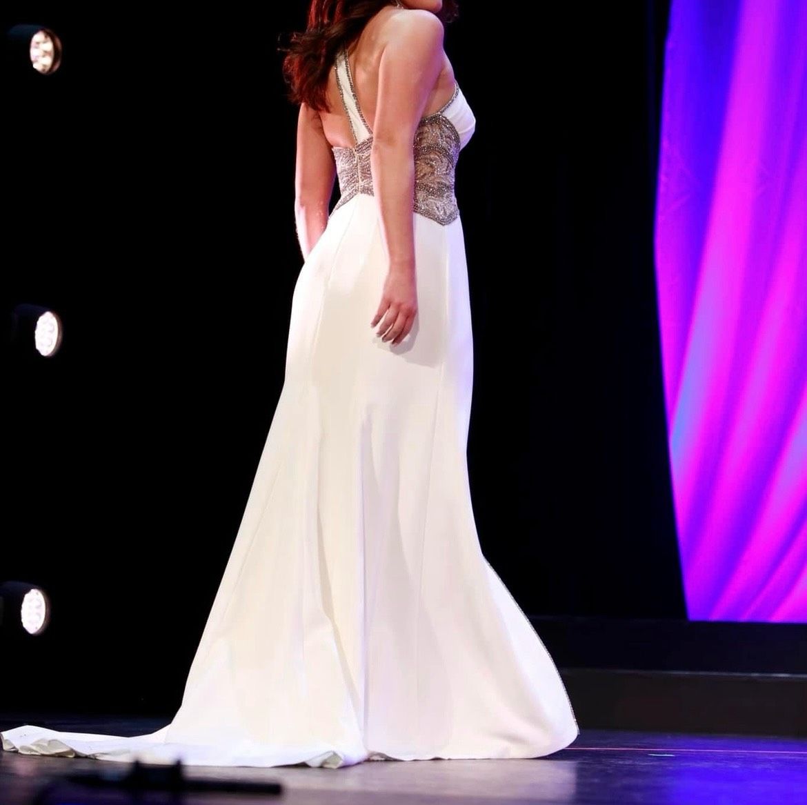 Jovani Size 6 One Shoulder White Side Slit Dress on Queenly