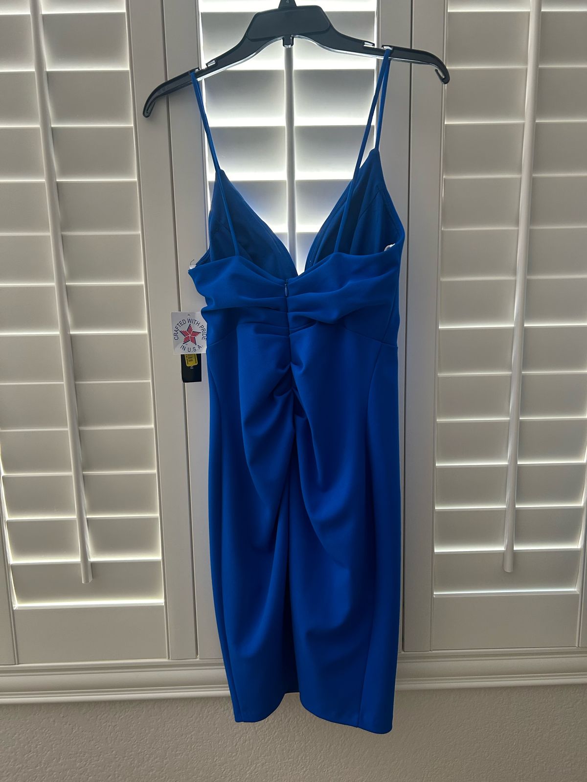 Betsy and Adam Size 4 Plunge Blue Cocktail Dress on Queenly