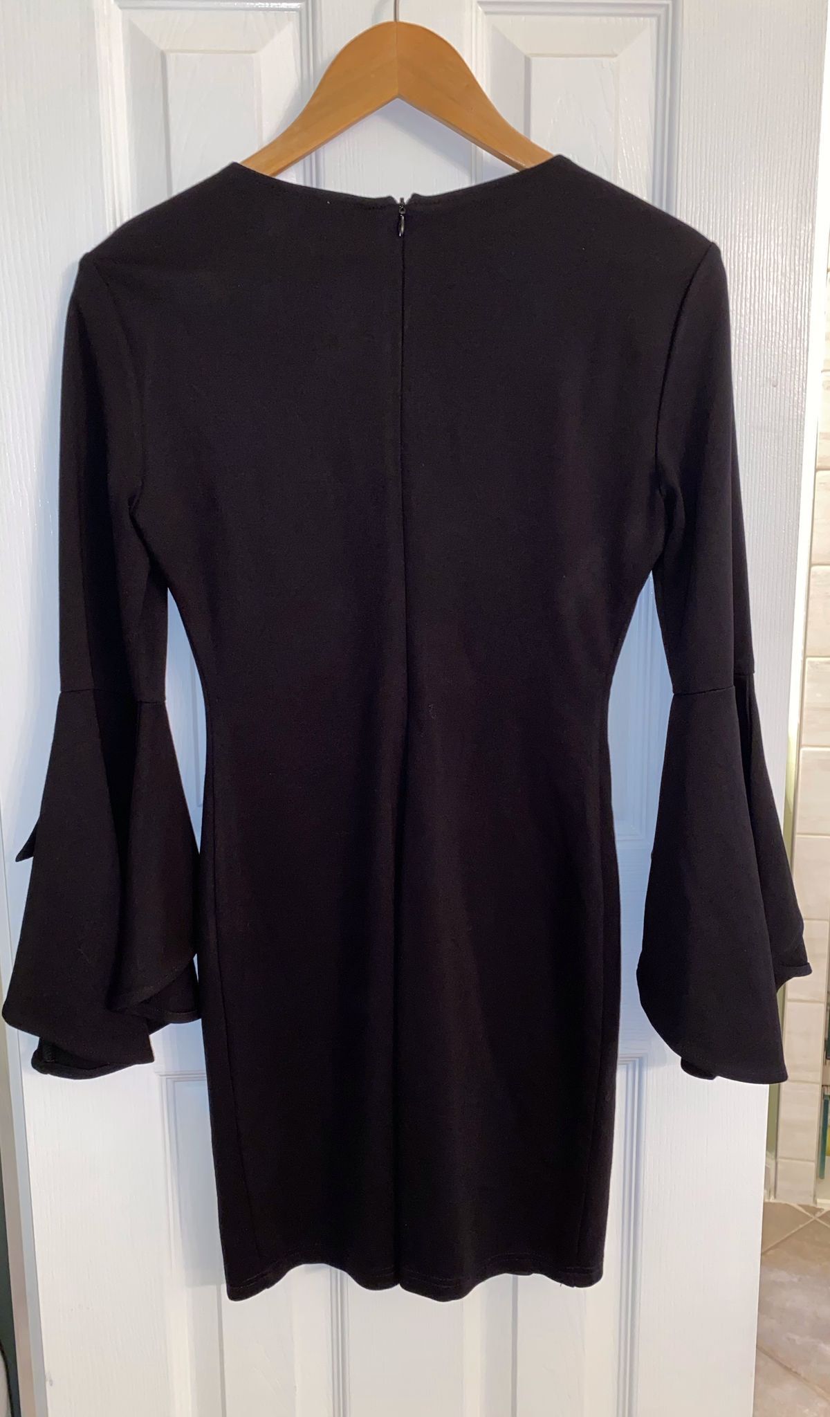 Lulus Size S Homecoming Long Sleeve Black Cocktail Dress on Queenly
