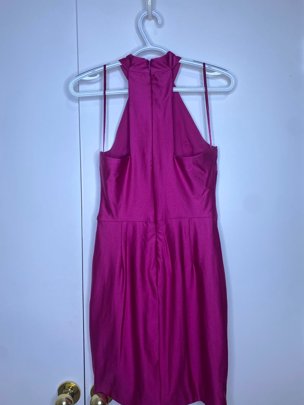Size 4 Halter Pink Cocktail Dress on Queenly