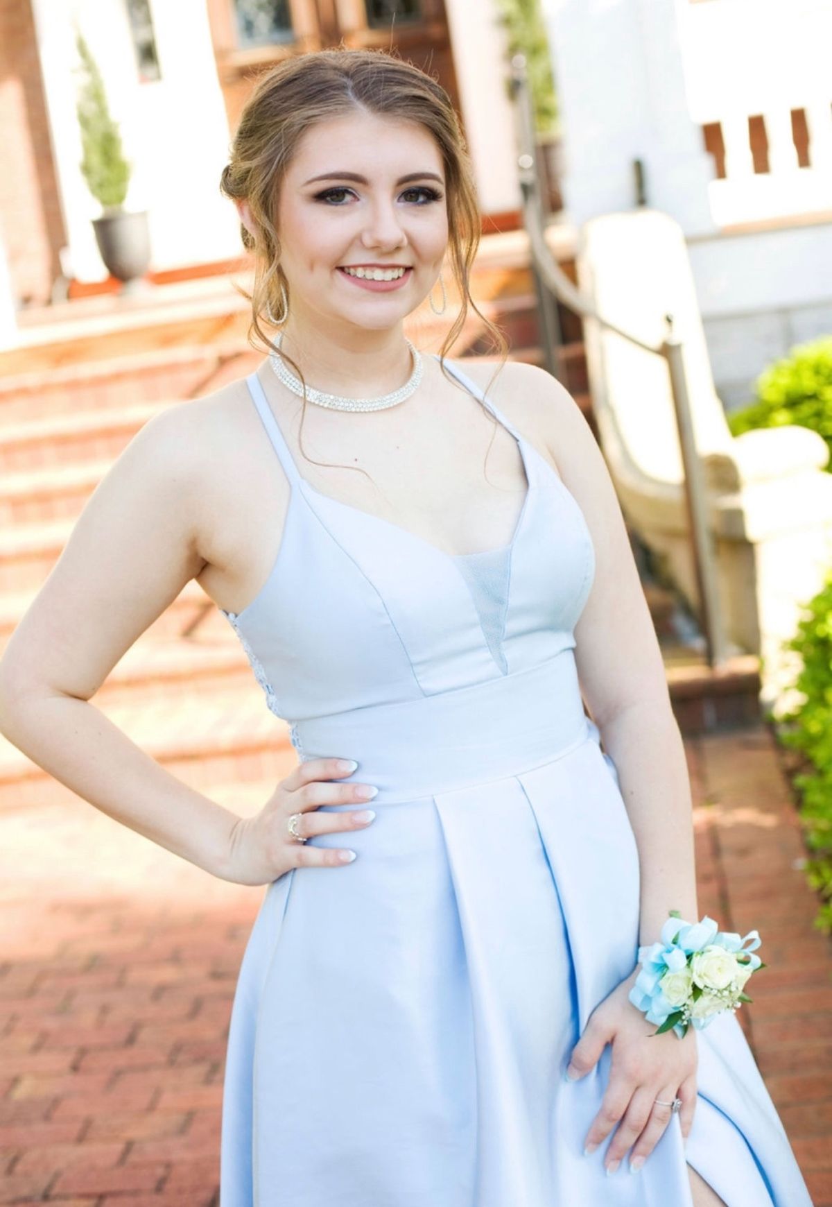 Size 8 Prom Plunge Light Blue Side Slit Dress on Queenly