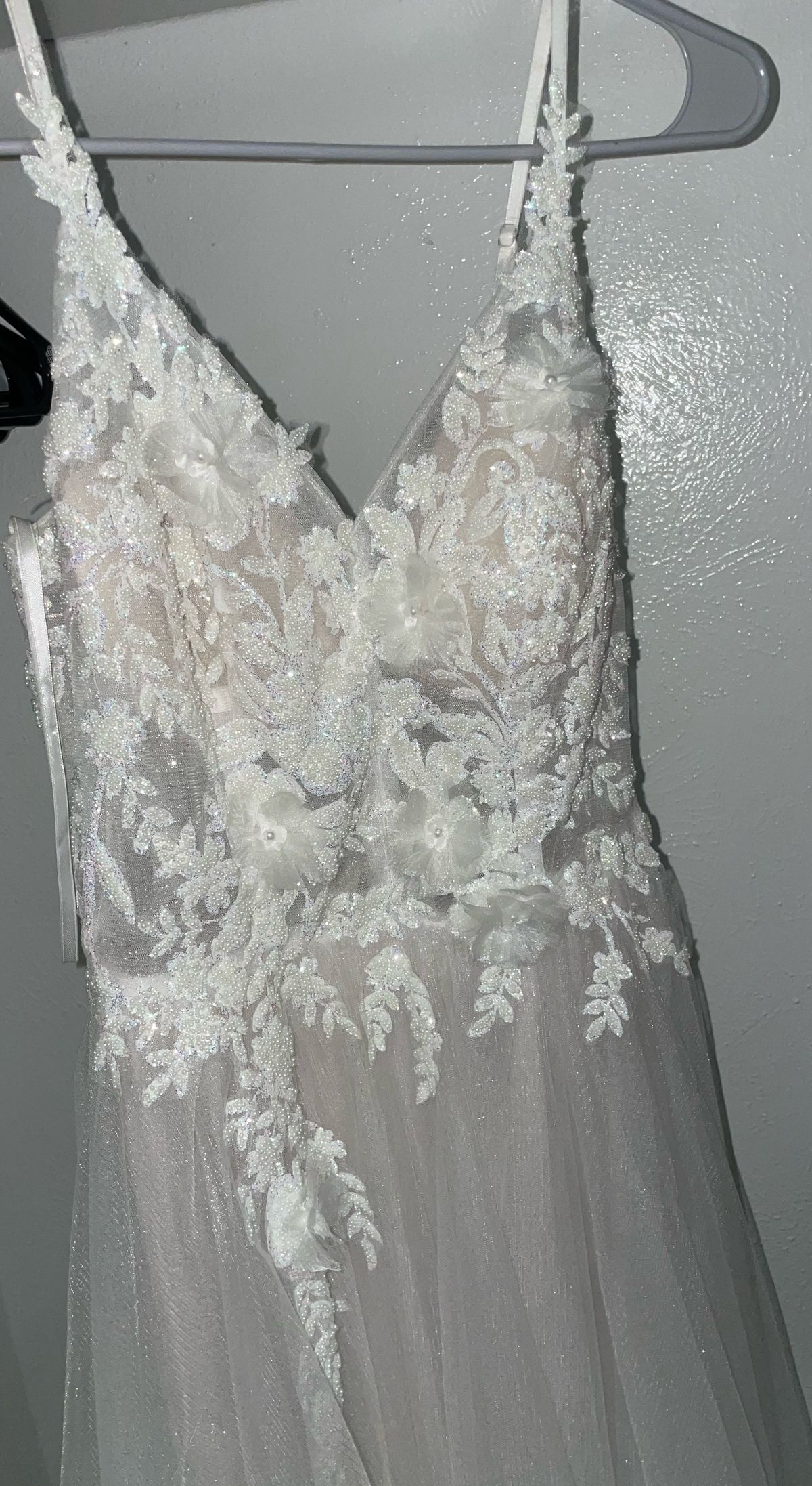 Size 8 Wedding Plunge White A-line Dress on Queenly