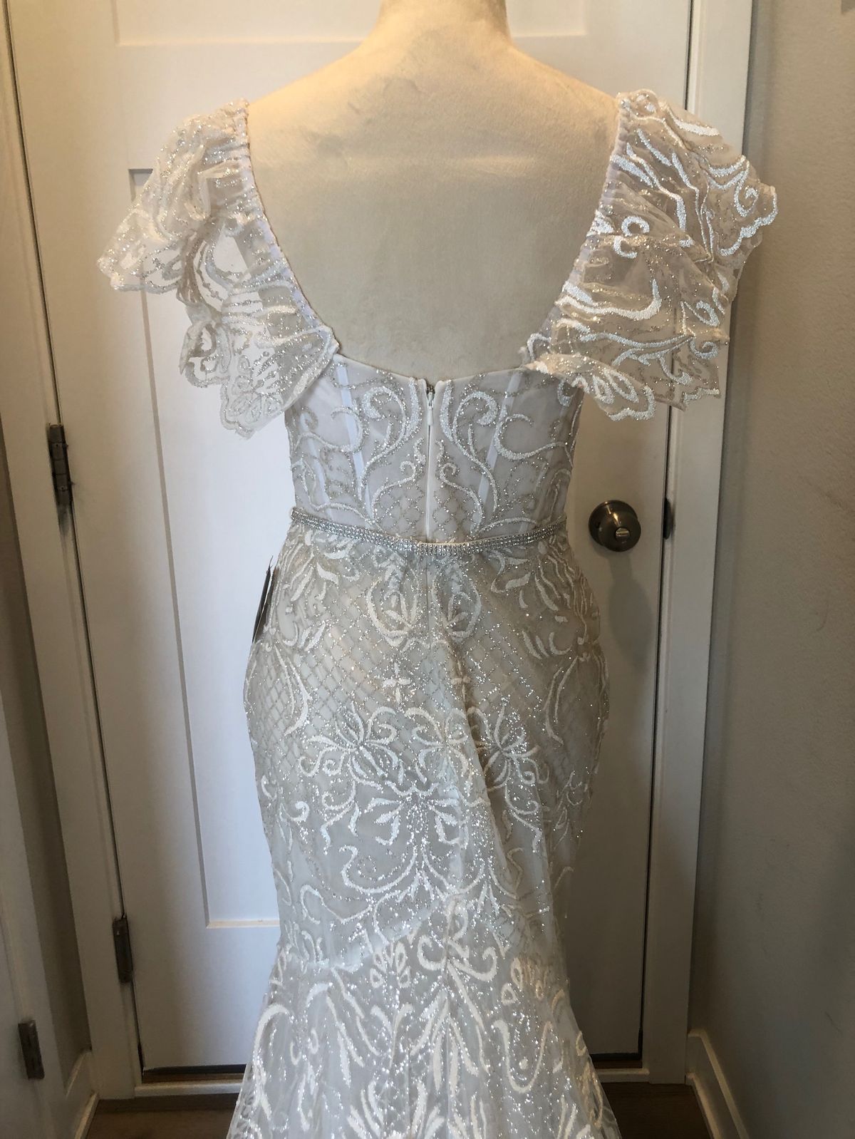 Andrea & Leo Couture Size 8 Wedding Off The Shoulder Lace White Mermaid Dress on Queenly