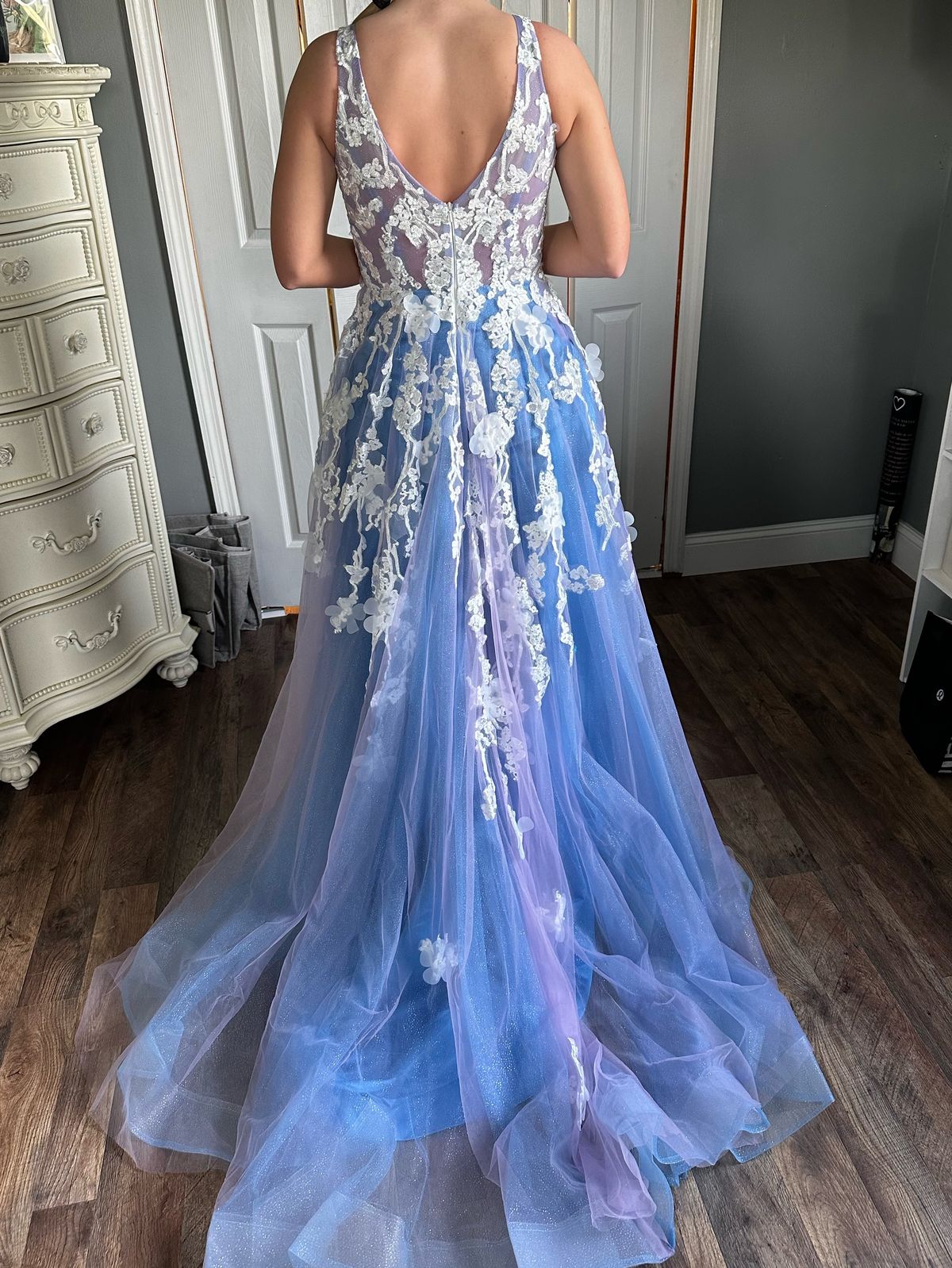 Size 4 Prom Plunge Blue Side Slit Dress on Queenly