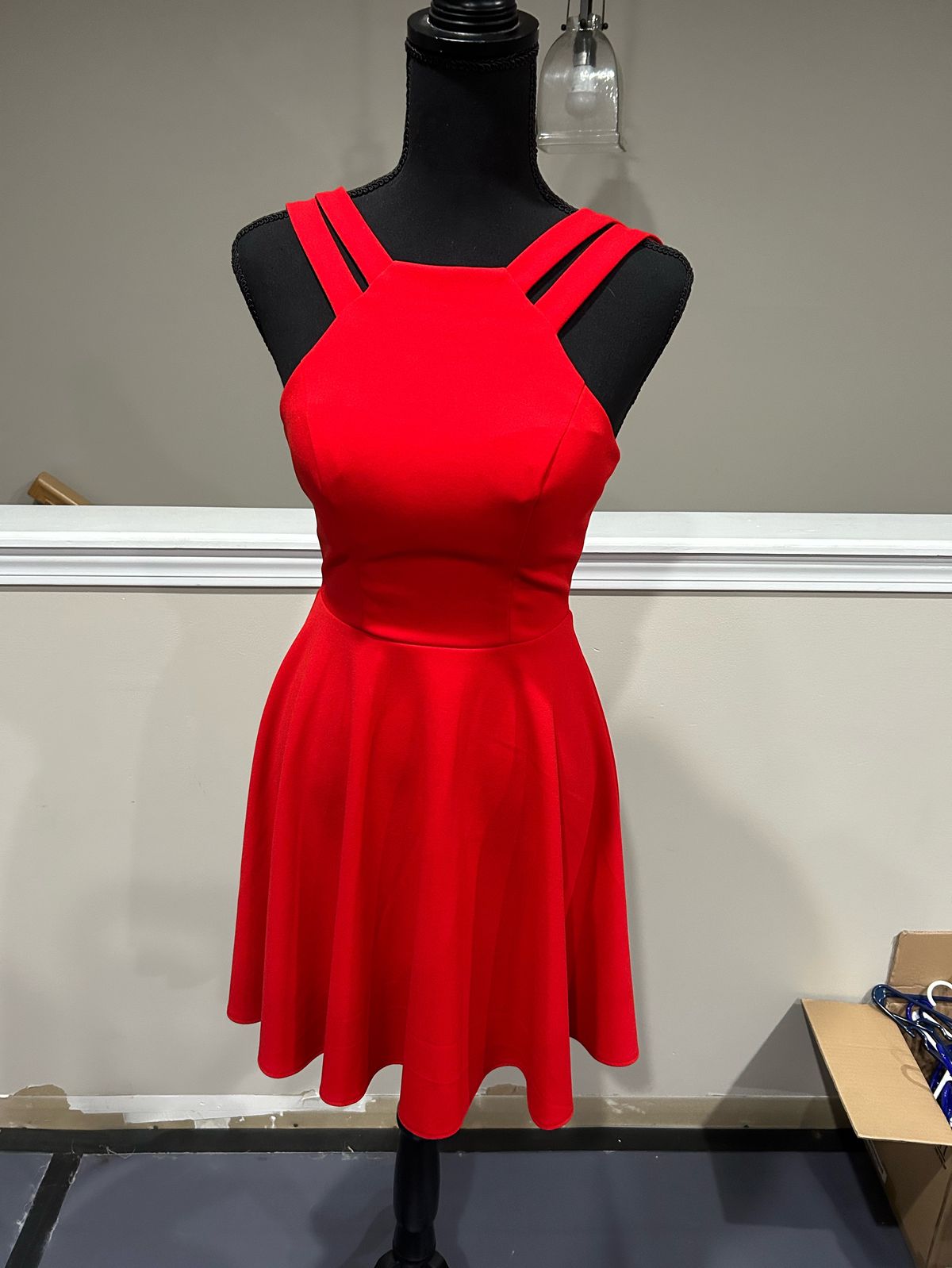 Size 4 Prom High Neck Red Cocktail Dress on Queenly