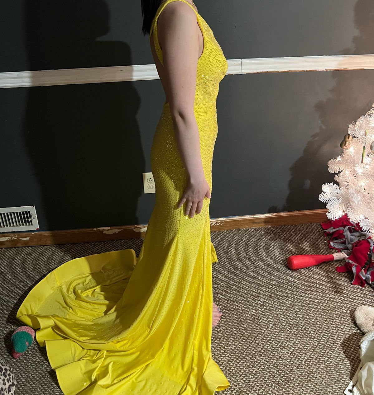 Jovani Size 0 Prom One Shoulder Yellow Side Slit Dress on Queenly