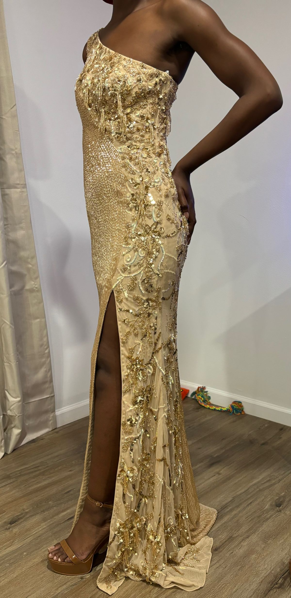 Style 94035 Amarra Size 0 Prom One Shoulder Gold Side Slit Dress on Queenly