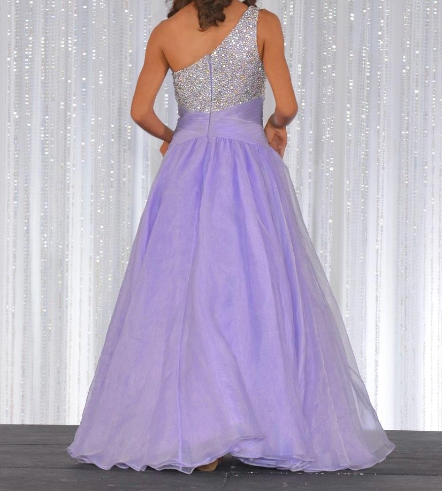 Ashley Lauren Size 2 Pageant One Shoulder Purple Ball Gown on Queenly