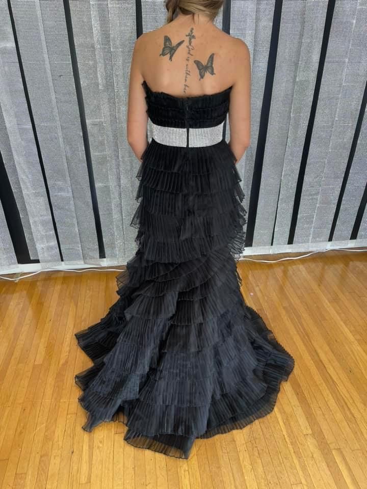 Size 0 Prom Strapless Black Mermaid Dress on Queenly