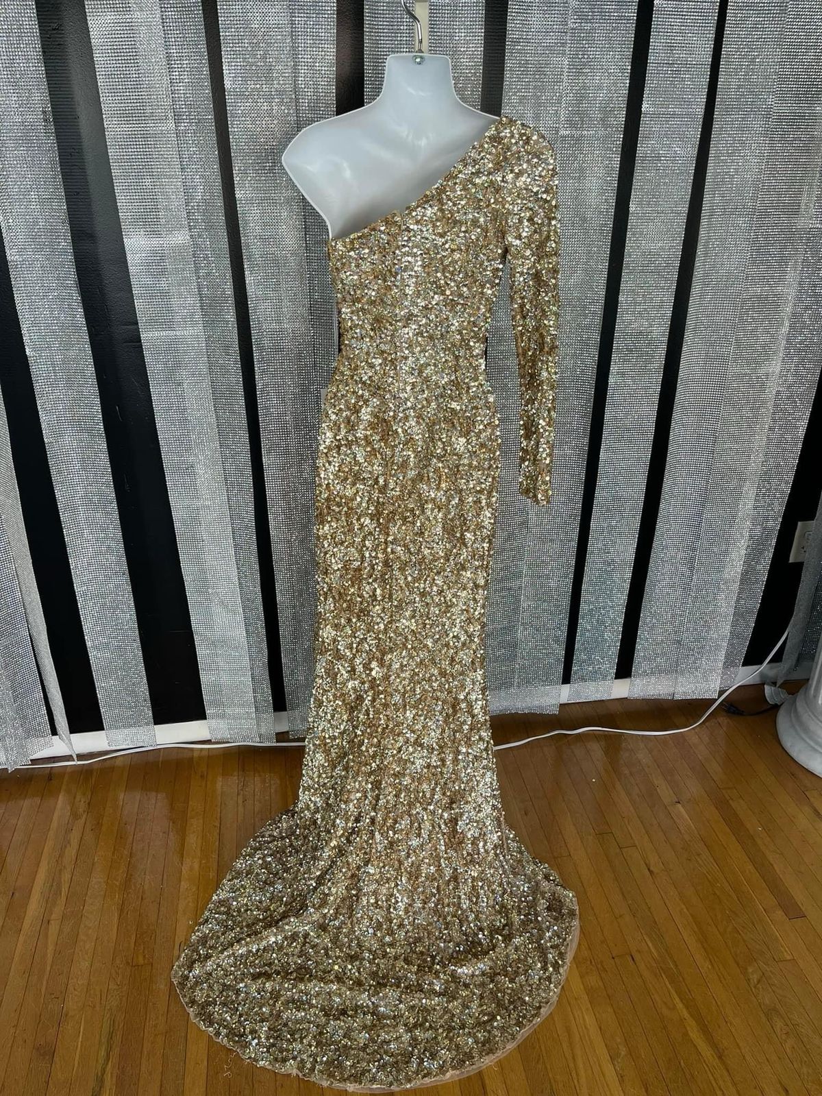 Sherri Hill Size 00 Prom One Shoulder Gold Side Slit Dress on Queenly