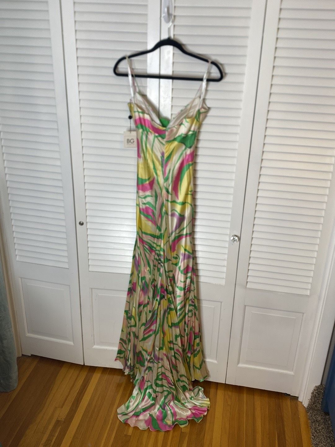 Style B18026 BG Haute Size 8 Prom Plunge Satin Multicolor Dress With Train on Queenly