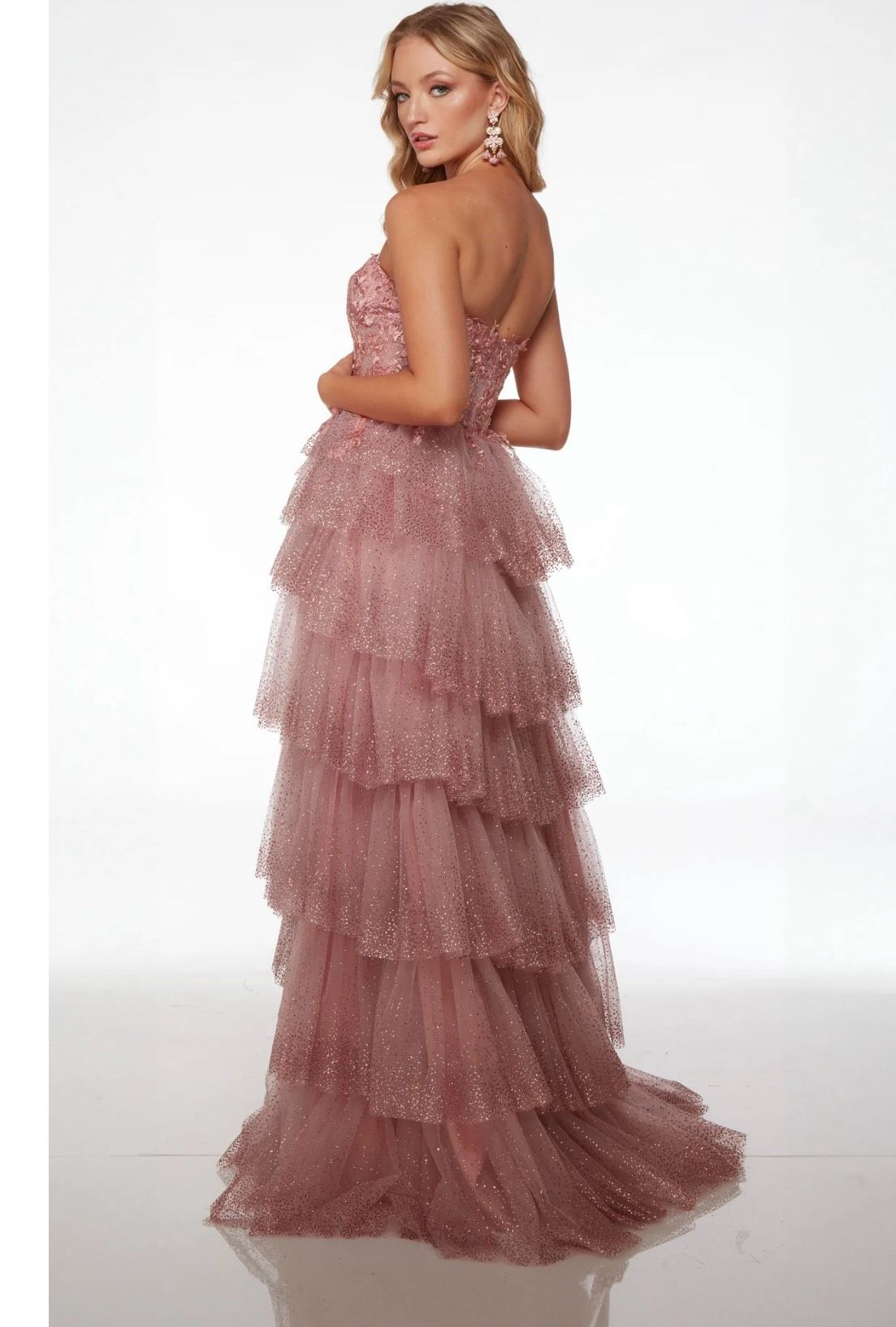 Style 61525 Alyce Paris Size 10 Prom Plunge Lace Pink Ball Gown on Queenly