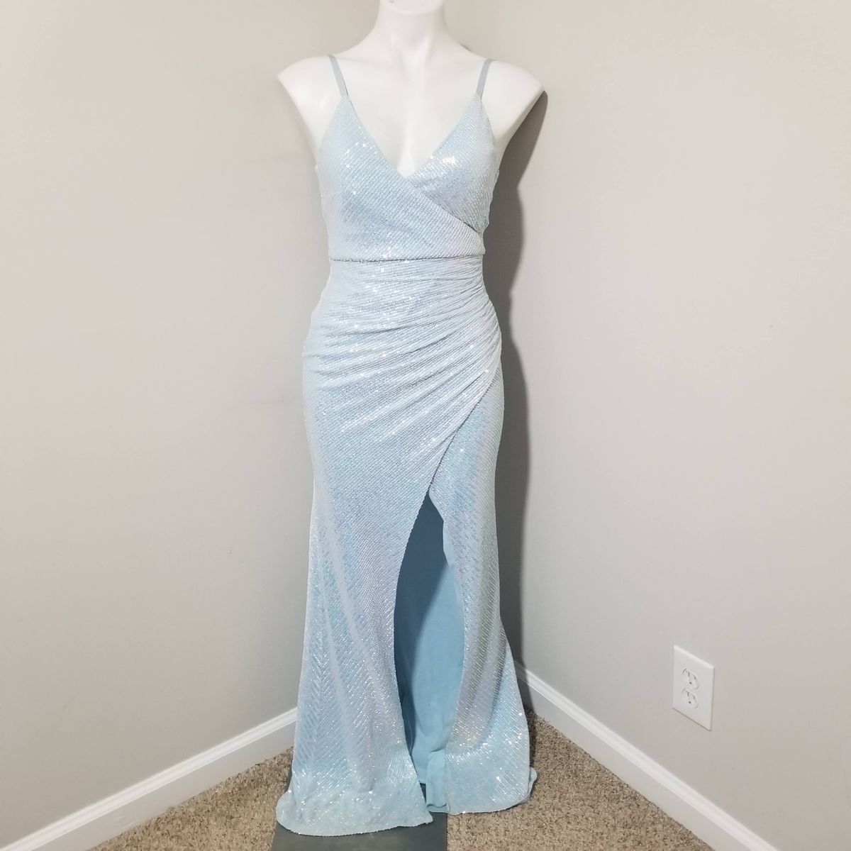 Speechless Size 0 Blue Side Slit Dress on Queenly