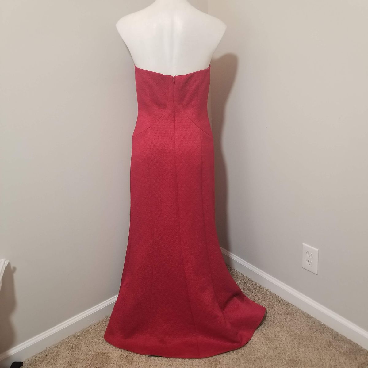 David Meister Size 8 Strapless Red Mermaid Dress on Queenly