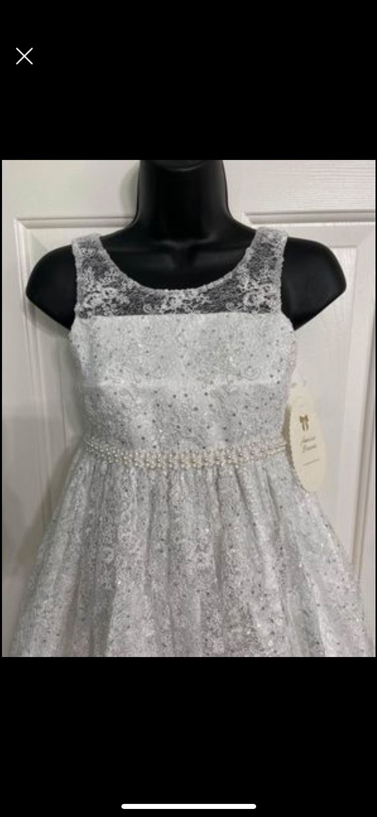 Girls Size 12 Cap Sleeve White Ball Gown on Queenly