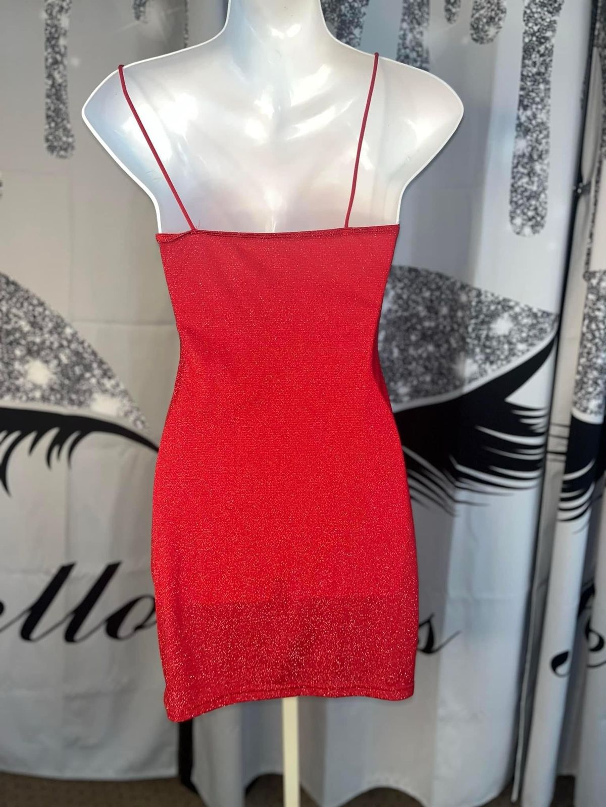 Size 0 Prom Red Cocktail Dress on Queenly