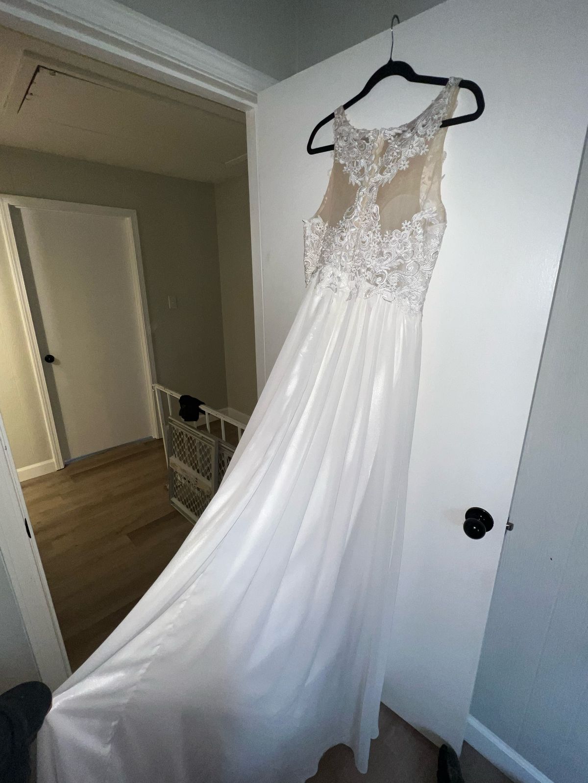 Size 14 Wedding High Neck White Dress With Train on Queenly