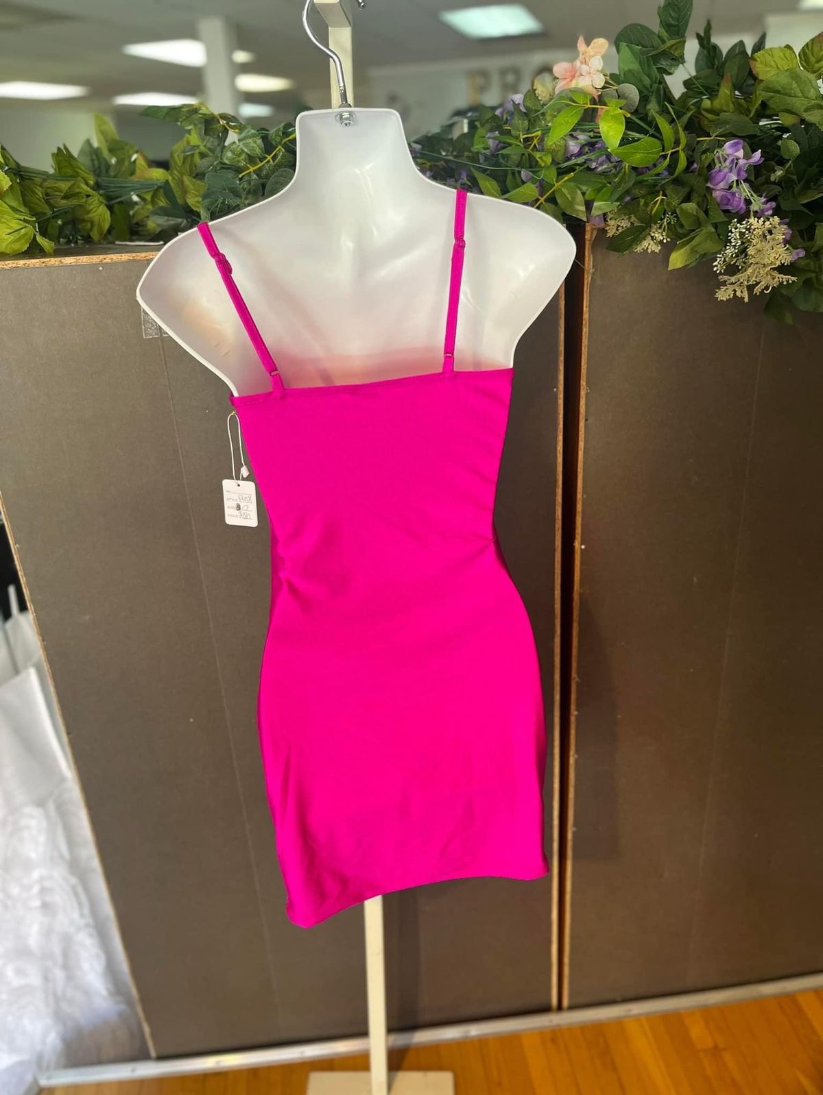 Size 0 Prom Pink Cocktail Dress on Queenly