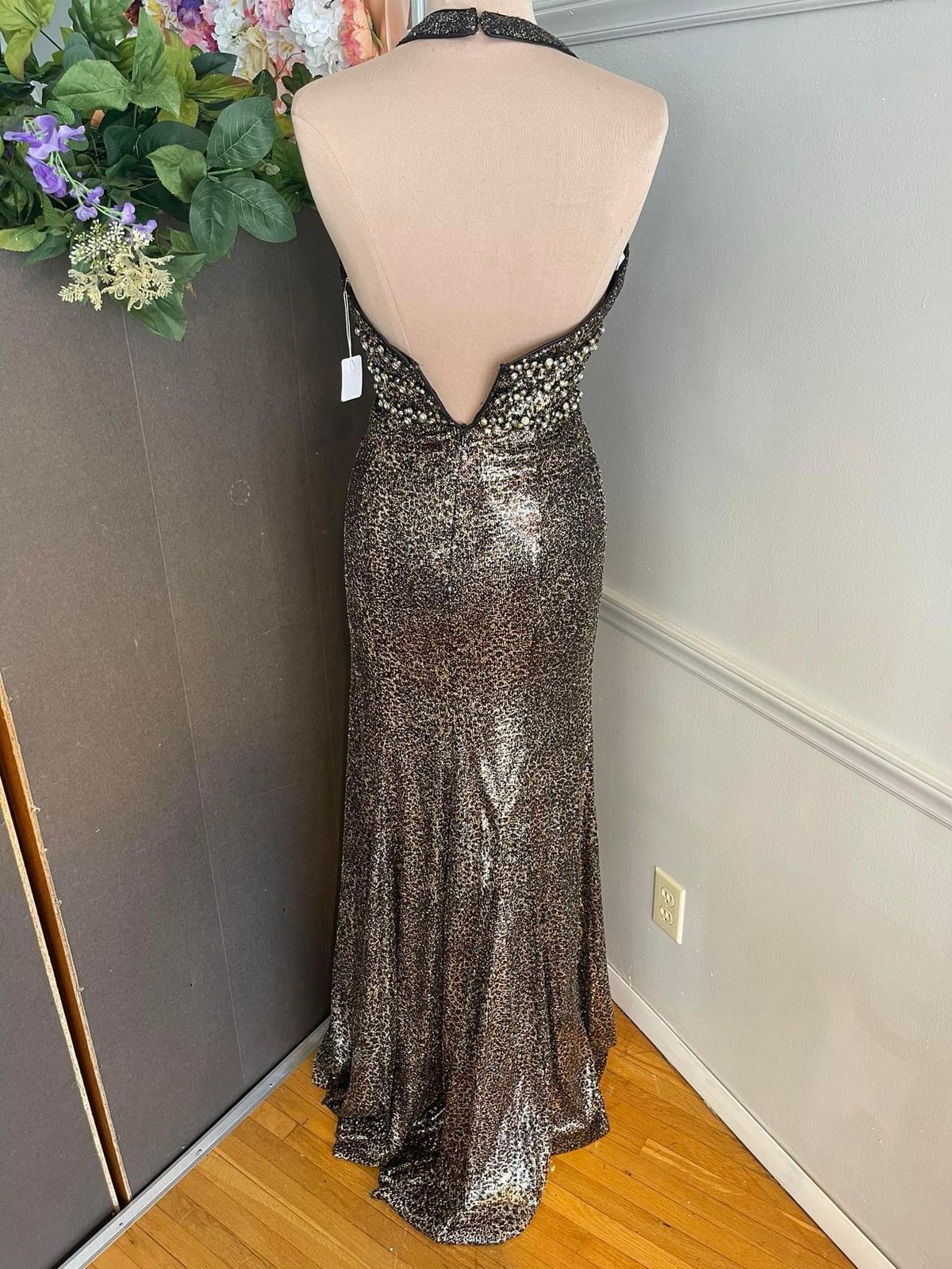 Size 4 Prom Plunge Brown Side Slit Dress on Queenly